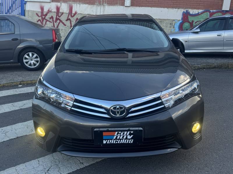 TOYOTA - COROLLA - 2016/2016 - Cinza - R$ 88.800,00