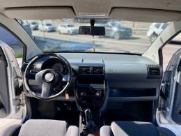 VOLKSWAGEN - FOX - 2007/2008 - Prata - R$ 23.900,00