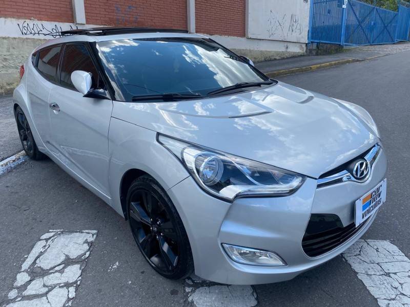 HYUNDAI - VELOSTER - 2013/2013 - Prata - R$ 63.900,00