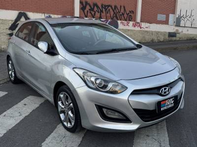 HYUNDAI - I30 - 2013/2013 - Prata - R$ 63.900,00