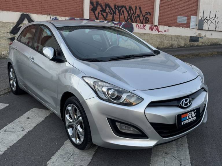HYUNDAI - I30 - 2013/2013 - Prata - R$ 63.900,00