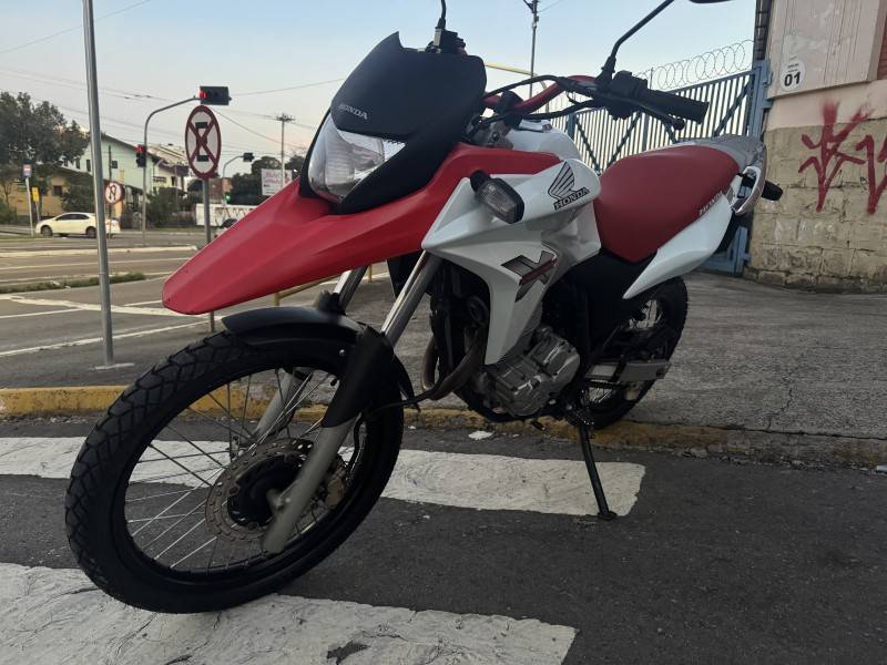 HONDA - XRE 300 - 2015/2015 - Branca - R$ 19.900,00