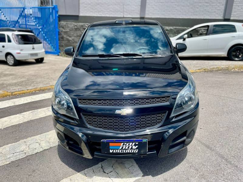 CHEVROLET - MONTANA - 2013/2013 - Preta - R$ 45.900,00