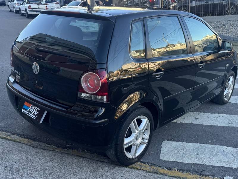 VOLKSWAGEN - POLO - 2008/2008 - Preta - R$ 33.800,00