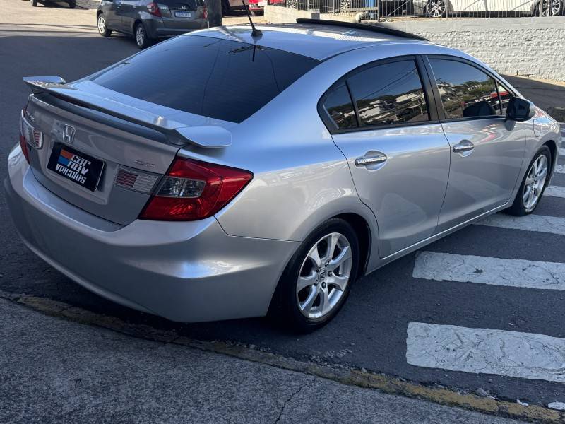 HONDA - CIVIC - 2012/2012 - Prata - R$ 77.900,00