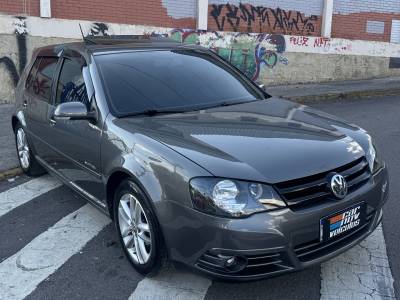 VOLKSWAGEN - GOLF - 2011/2011 - Cinza - R$ 59.900,00