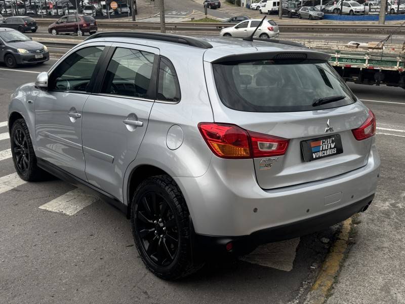 MITSUBISHI - ASX - 2015/2015 - Prata - R$ 78.900,00