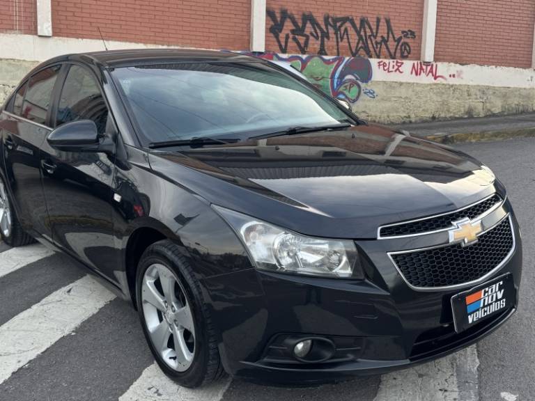 CHEVROLET - CRUZE - 2013/2013 - Preta - R$ 52.800,00