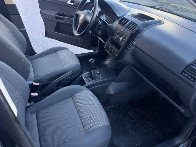 VOLKSWAGEN - POLO - 2008/2008 - Preta - R$ 33.800,00