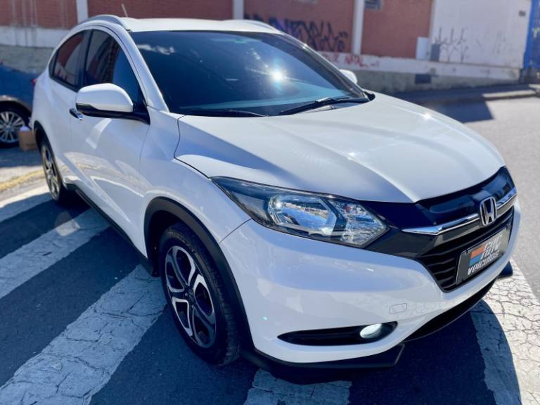 HONDA - HR-V - 2016/2017 - Branca - R$ 97.500,00