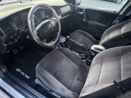 CHEVROLET - VECTRA - 2001/2001 - Prata - R$ 25.900,00