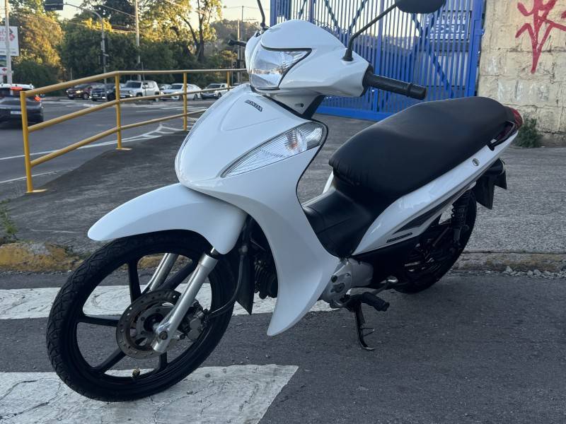 HONDA - BIZ 125 - 2012/2013 - Branca - R$ 12.900,00