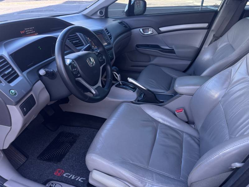 HONDA - CIVIC - 2012/2012 - Prata - R$ 77.900,00