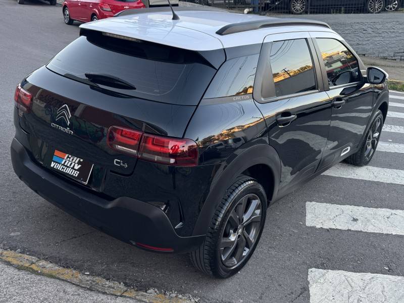 CITROËN - C4 CACTUS - 2022/2022 - Preta - R$ 76.900,00