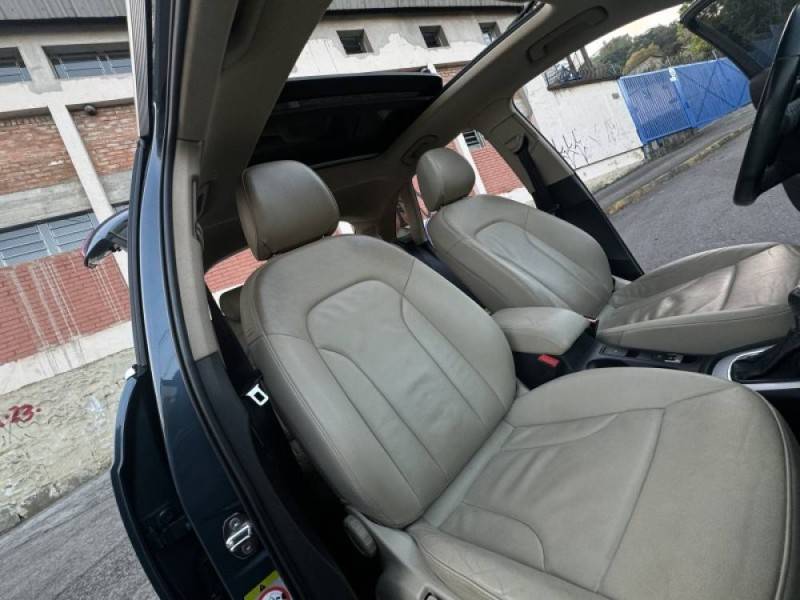 AUDI - Q3 - 2016/2016 - Azul - R$ 99.800,00