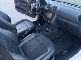 VOLKSWAGEN - SAVEIRO - 2014/2014 - Branca - R$ 59.900,00