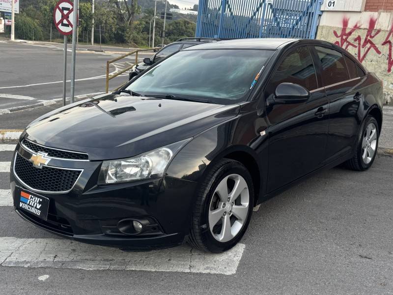 CHEVROLET - CRUZE - 2013/2013 - Preta - R$ 52.800,00