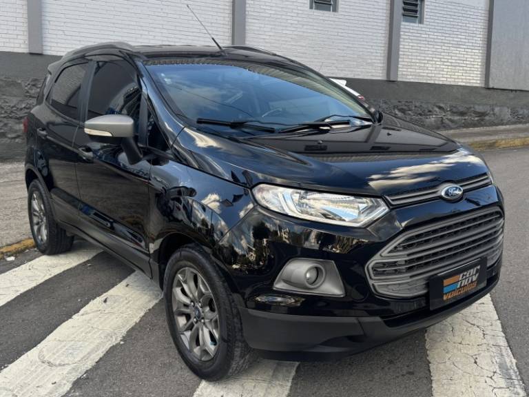 FORD - ECOSPORT - 2014/2014 - Preta - R$ 57.900,00
