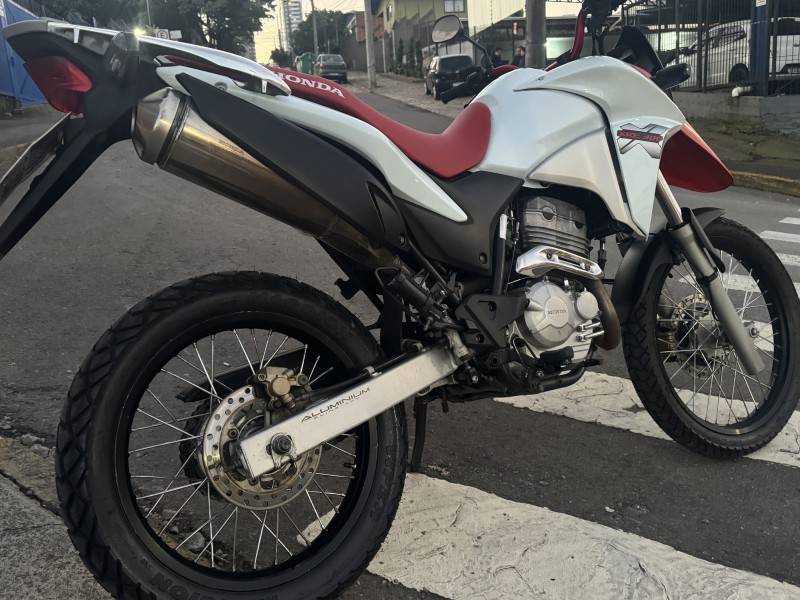 HONDA - XRE 300 - 2015/2015 - Branca - R$ 19.900,00