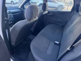 CHEVROLET - CORSA - 2005/2005 - Branca - R$ 22.900,00