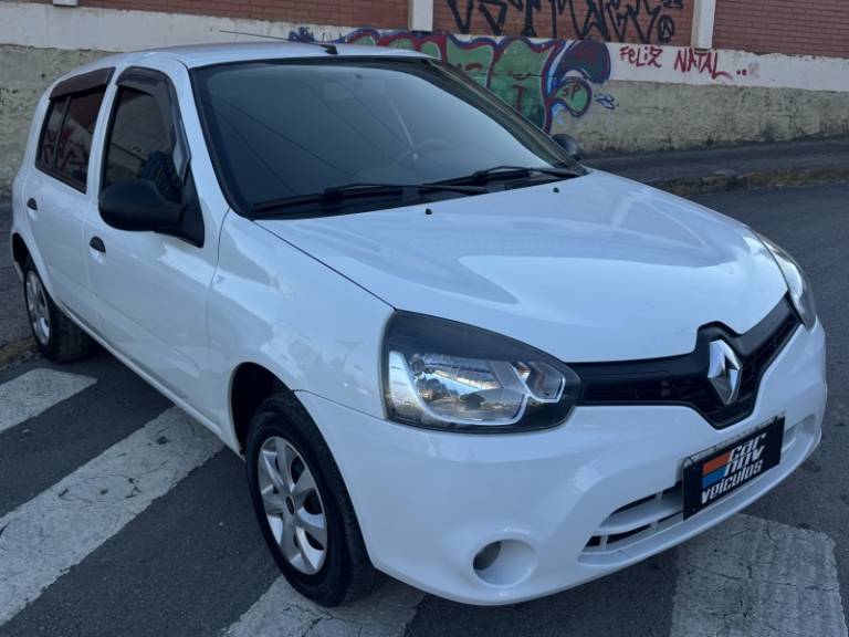 RENAULT - CLIO - 2014/2014 - Branca - R$ 26.900,00