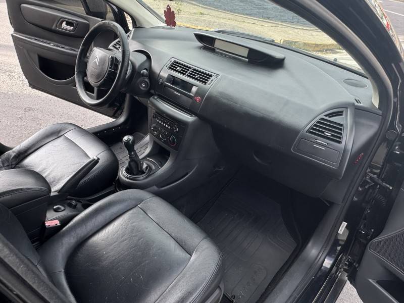 CITROËN - C4 - 2010/2010 - Preta - R$ 28.900,00