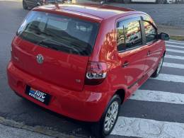 VOLKSWAGEN - FOX - 2004/2004 - Vermelha - R$ 24.990,00