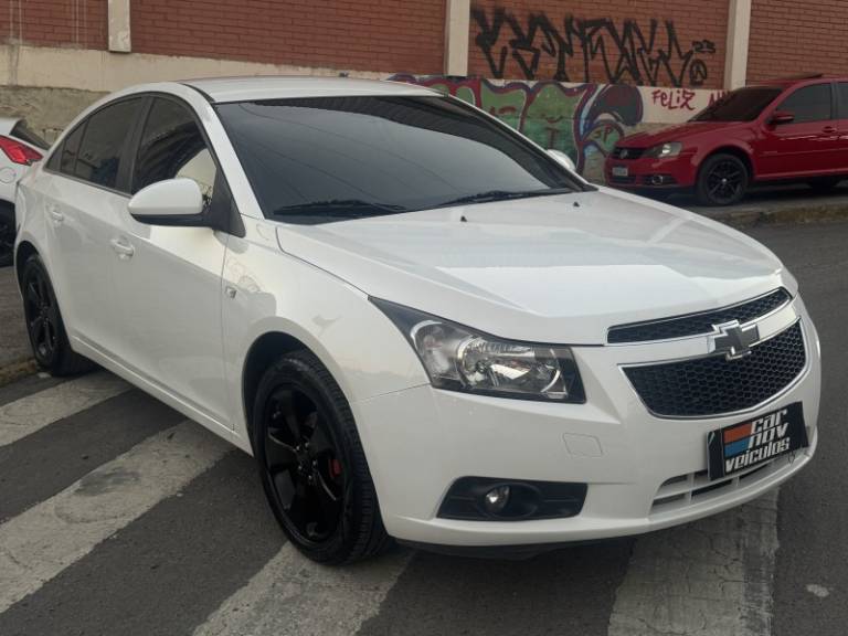 CHEVROLET - CRUZE - 2014/2014 - Branca - R$ 61.900,00