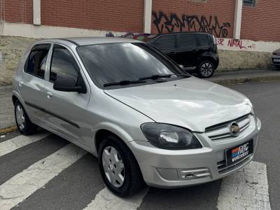 CHEVROLET - CELTA - 2010/2010 - Prata - R$ 29.900,00