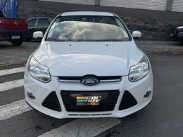 FORD - FOCUS - 2015/2015 - Branca - R$ 61.900,00