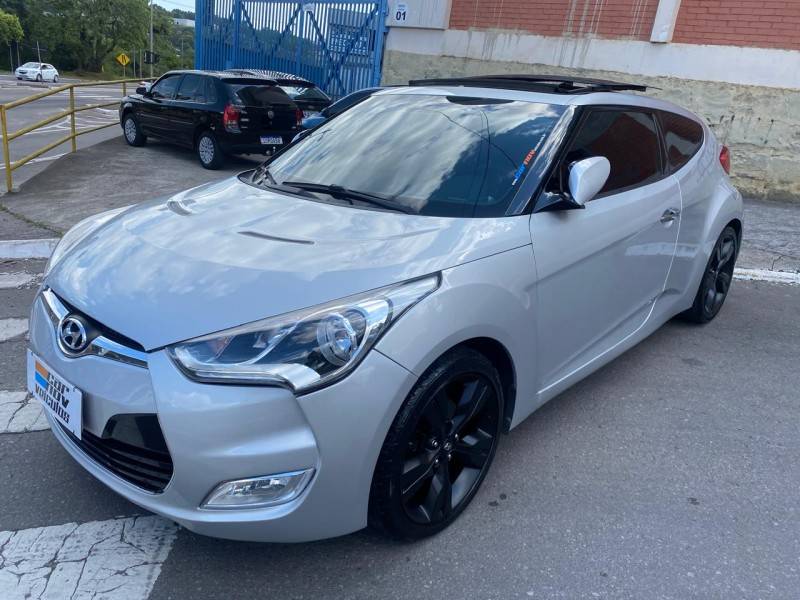HYUNDAI - VELOSTER - 2013/2013 - Prata - R$ 63.900,00