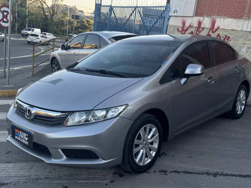 HONDA - CIVIC - 2014/2014 - Cinza - R$ 72.900,00
