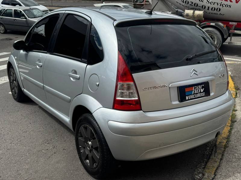 CITROËN - C3 - 2003/2003 - Prata - R$ 19.900,00