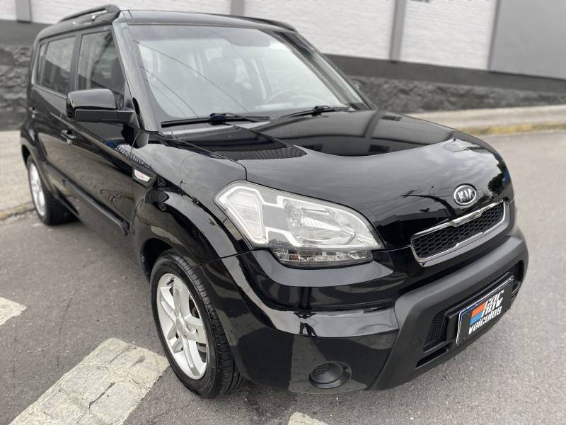 KIA MOTORS - SOUL - 2011/2012 - Preta - R$ 41.900,00