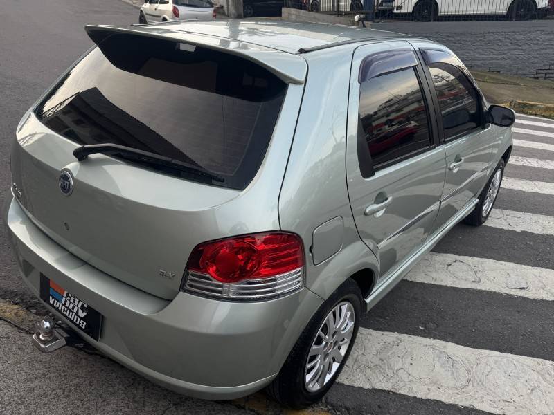 FIAT - PALIO - 2008/2008 - Verde - R$ 27.900,00