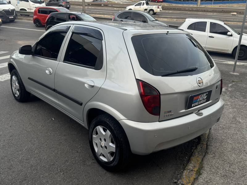 CHEVROLET - CELTA - 2010/2010 - Prata - R$ 29.900,00