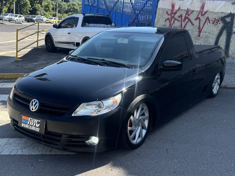 VOLKSWAGEN - SAVEIRO - 2013/2013 - Preta - R$ 42.900,00
