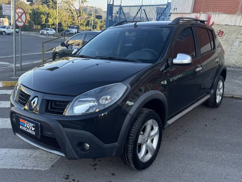 RENAULT - SANDERO - 2009/2009 - Preta - R$ 33.900,00