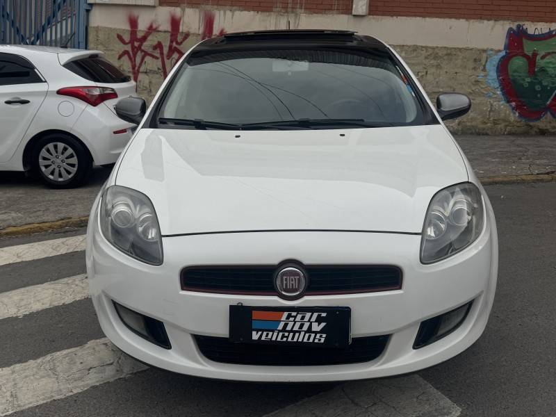 FIAT - BRAVO - 2013/2013 - Branca - R$ 49.900,00