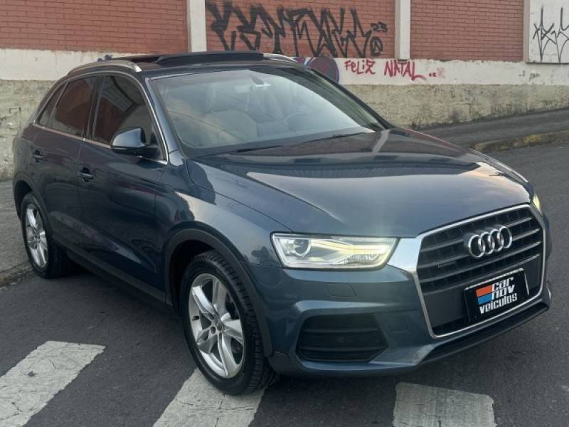 AUDI - Q3 - 2016/2016 - Azul - R$ 99.800,00