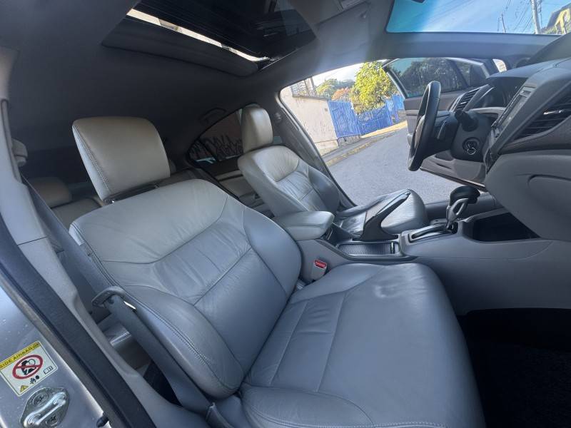 HONDA - CIVIC - 2012/2012 - Prata - R$ 77.900,00