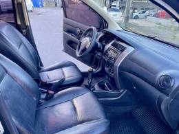 NISSAN - LIVINA - 2012/2013 - Cinza - R$ 26.900,00