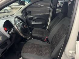 FIAT - UNO - 2012/2012 - Branca - R$ 28.900,00