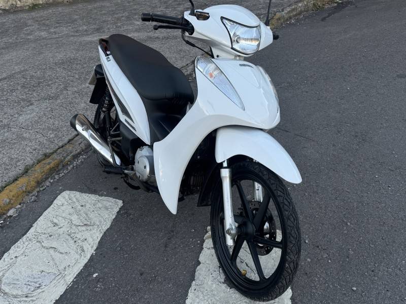 HONDA - BIZ 125 - 2012/2013 - Branca - R$ 12.900,00
