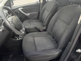 RENAULT - SANDERO - 2012/2012 - Preta - R$ 29.900,00