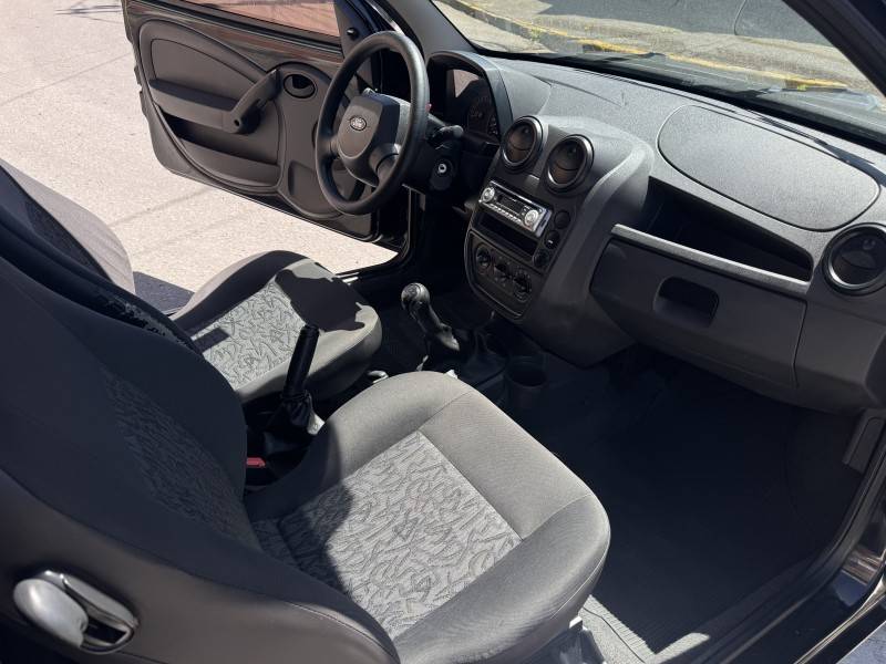 FORD - KA - 2010/2010 - Preta - R$ 19.000,00