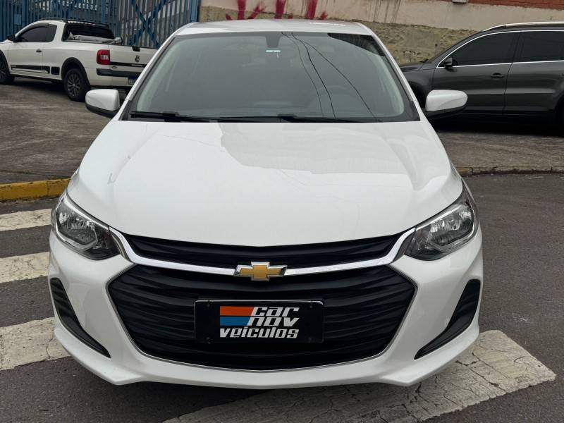 CHEVROLET - ONIX - 2020/2020 - Branca - R$ 61.800,00