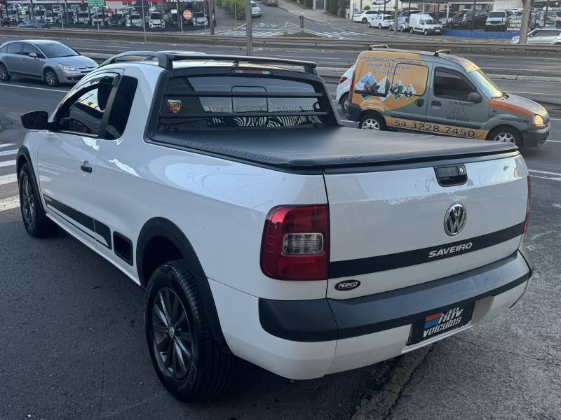 VOLKSWAGEN - SAVEIRO - 2014/2014 - Branca - R$ 59.900,00