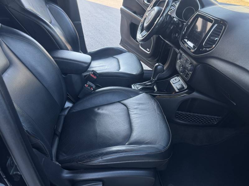 JEEP - COMPASS - 2019/2019 - Preta - R$ 108.900,00