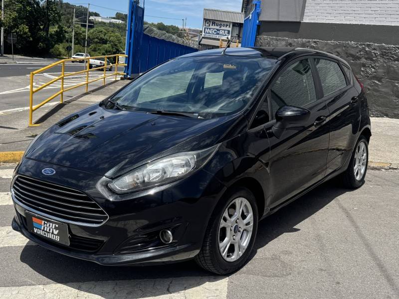 FORD - FIESTA - 2014/2014 - Preta - R$ 43.900,00